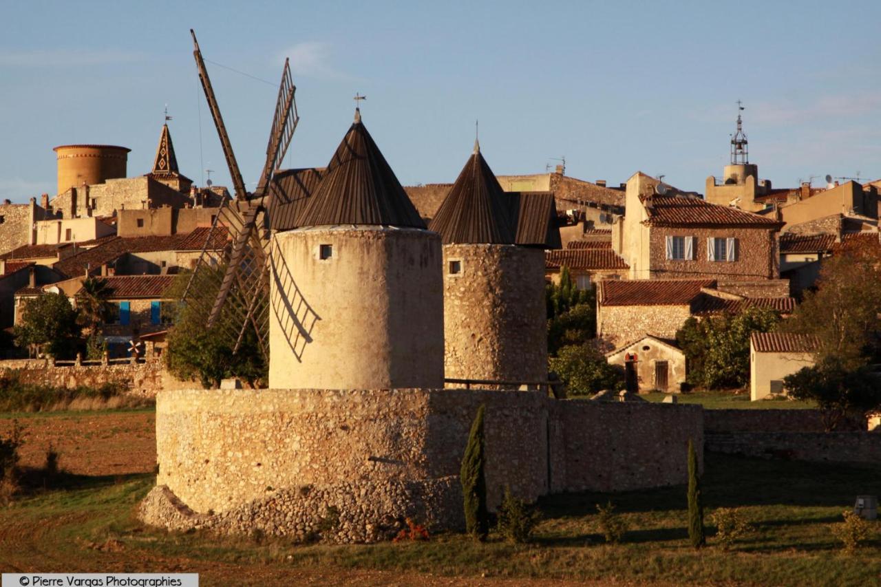 Bed and Breakfast Les Chenes Chez Jo Et Aime Регюс Экстерьер фото