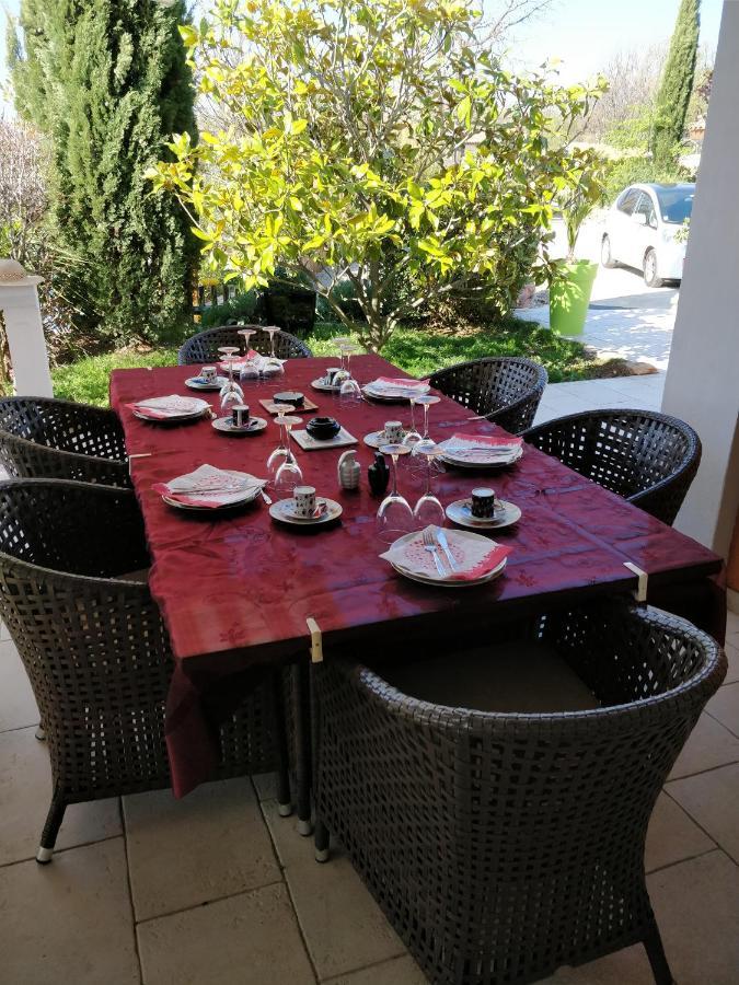 Bed and Breakfast Les Chenes Chez Jo Et Aime Регюс Экстерьер фото